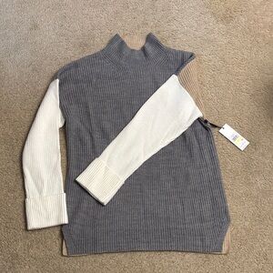 Calvin Klein Gray and Cream Knit Sweater
